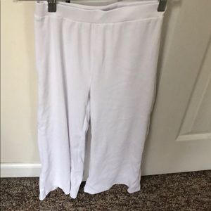 NWT White flared stretch crop pants. Revamped. XS
